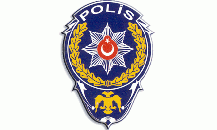 2011 seçimleri öncesinde Doğu ve Güneydoğu'da görevli 3 bini aşkın polisin AKP üyesi yapılması Meclis gündeminde